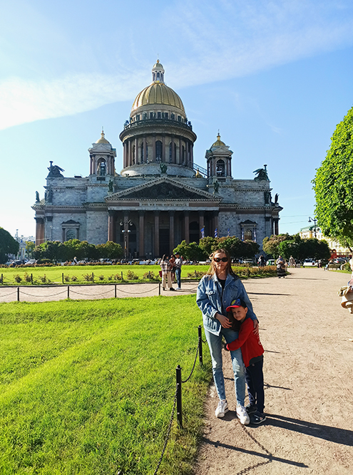 С бывшим мужем шутили, что сын у нас как обезьянка на пляже: с ней хотят сфотографироваться туристы