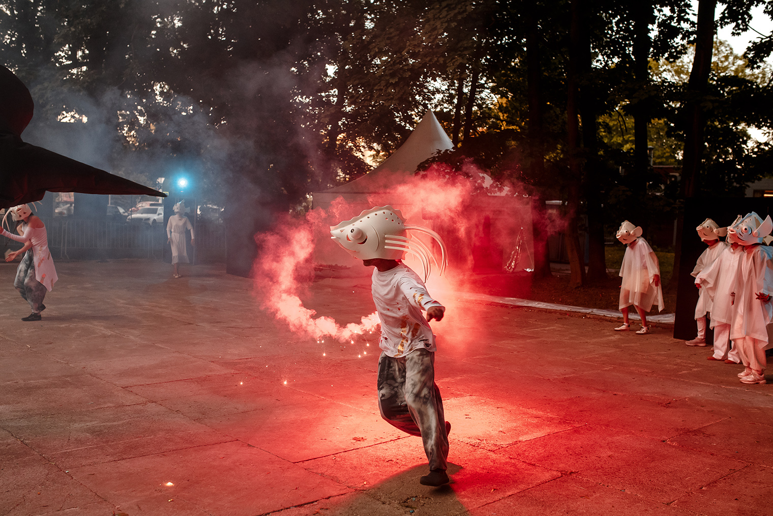 Перформанс «Люди⁠-⁠рыбы». Фотография: личный архив героев