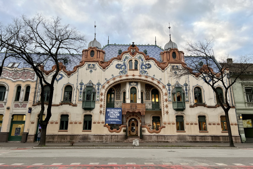 Дворец построили в 1904 году