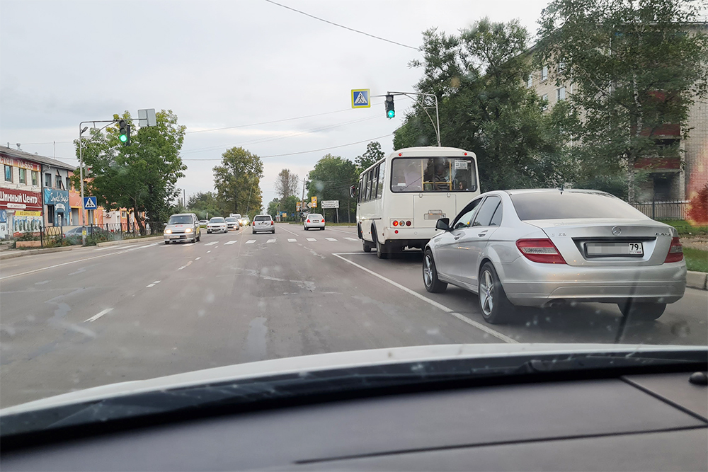 Странная разметка на дороге — я так и не понял, как правильно ехать