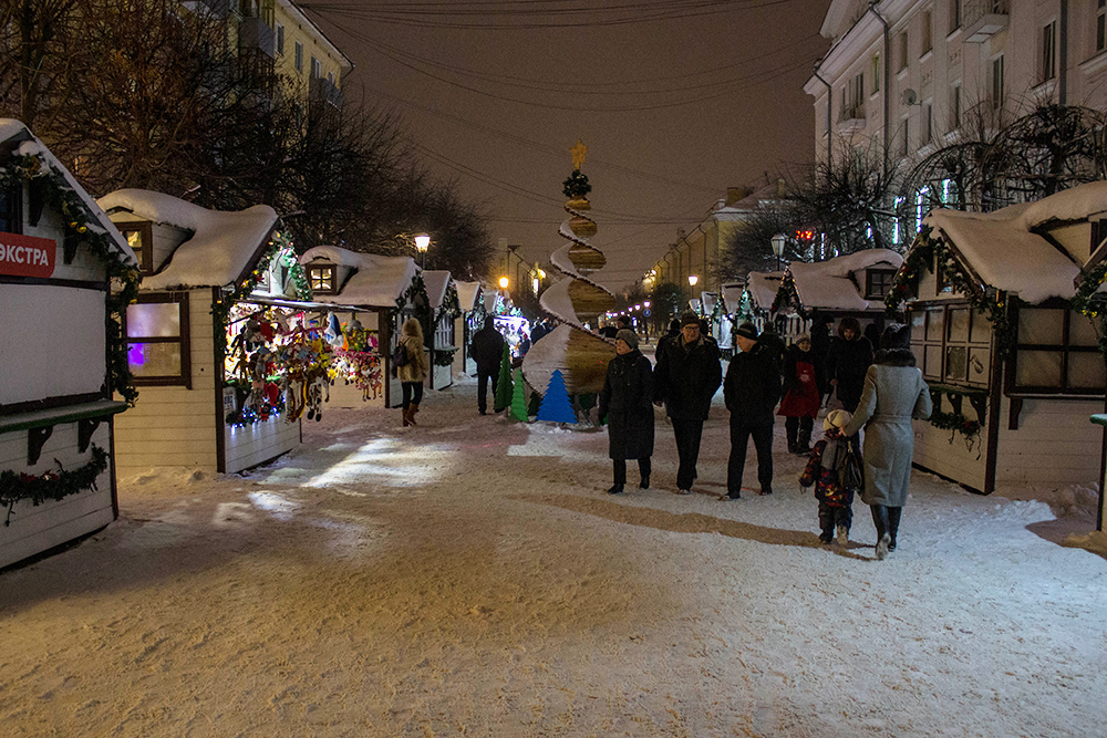 В праздники здесь проводят ярмарки и городские гуляния