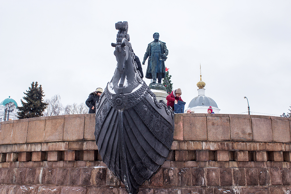 Памятник тверскому купцу Афанасию Никитину