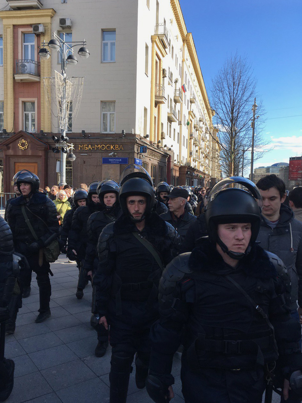 Митинги тоже обычно проходят здесь