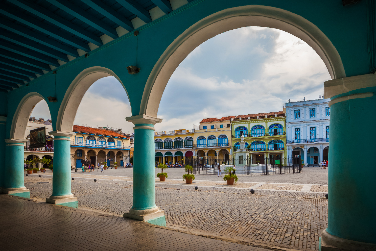 Старая площадь в Гаване. Фотография: Maurizio De Mattei / Shutterstock / FOTODOM