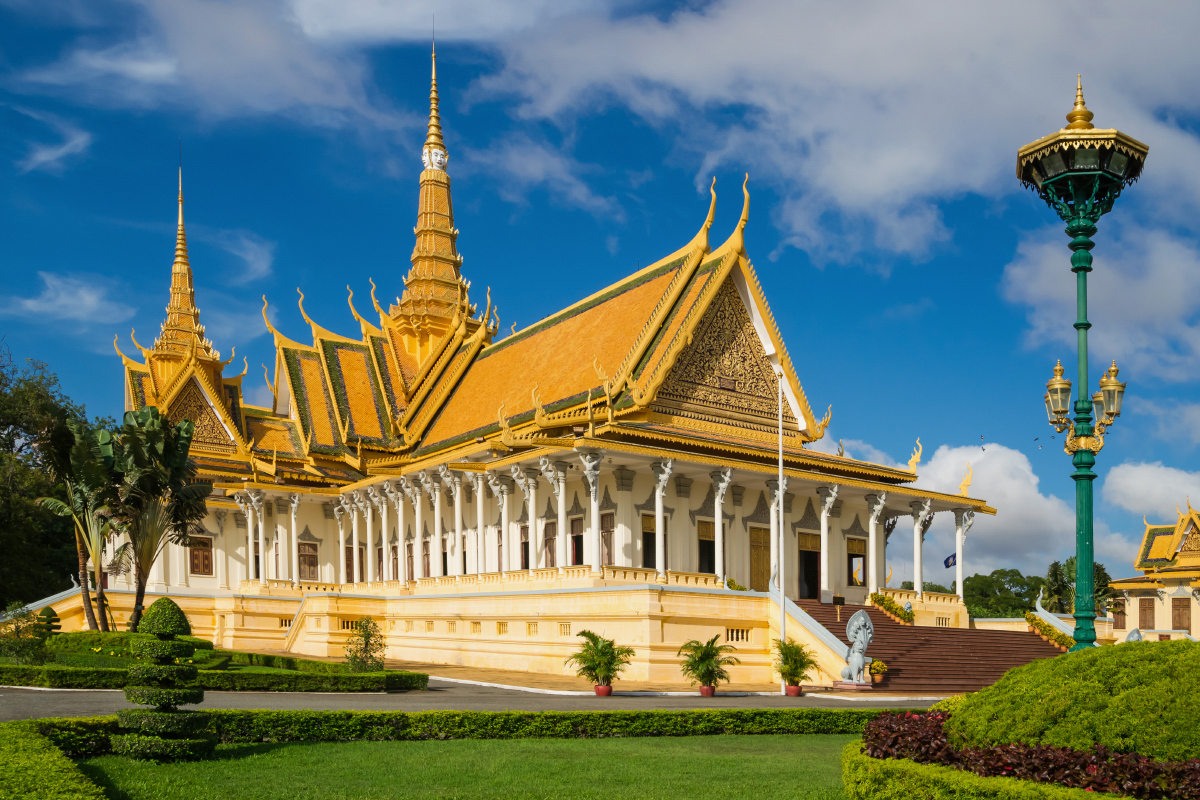 Королевский дворец строили с 1866 по 1870 год. Фотография: Ralf Siemieniec / Shutterstock