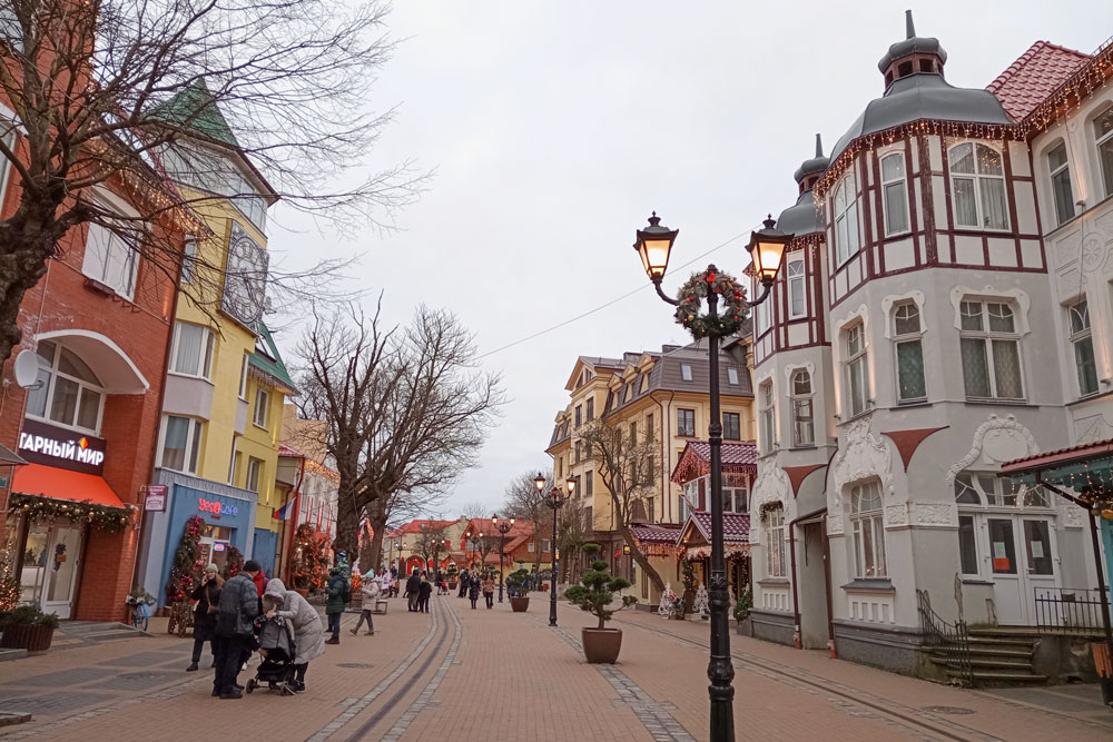 На Курортном проспекте особенно красиво на Новый год