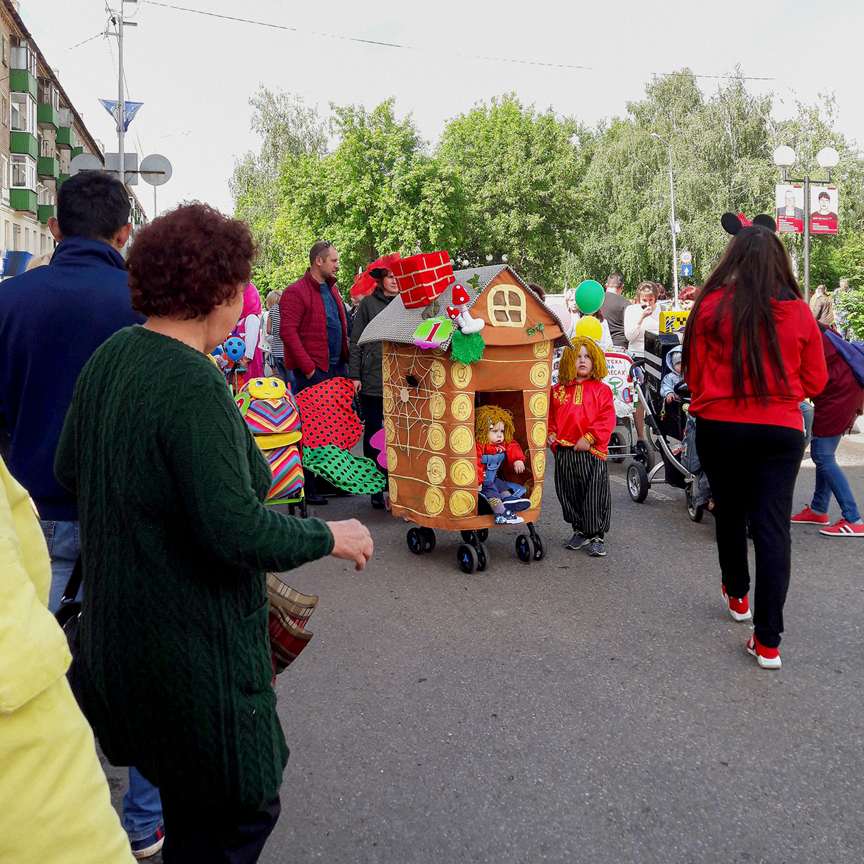 Парад колясок. В доковидные времена это было ежегодное мероприятие на День города