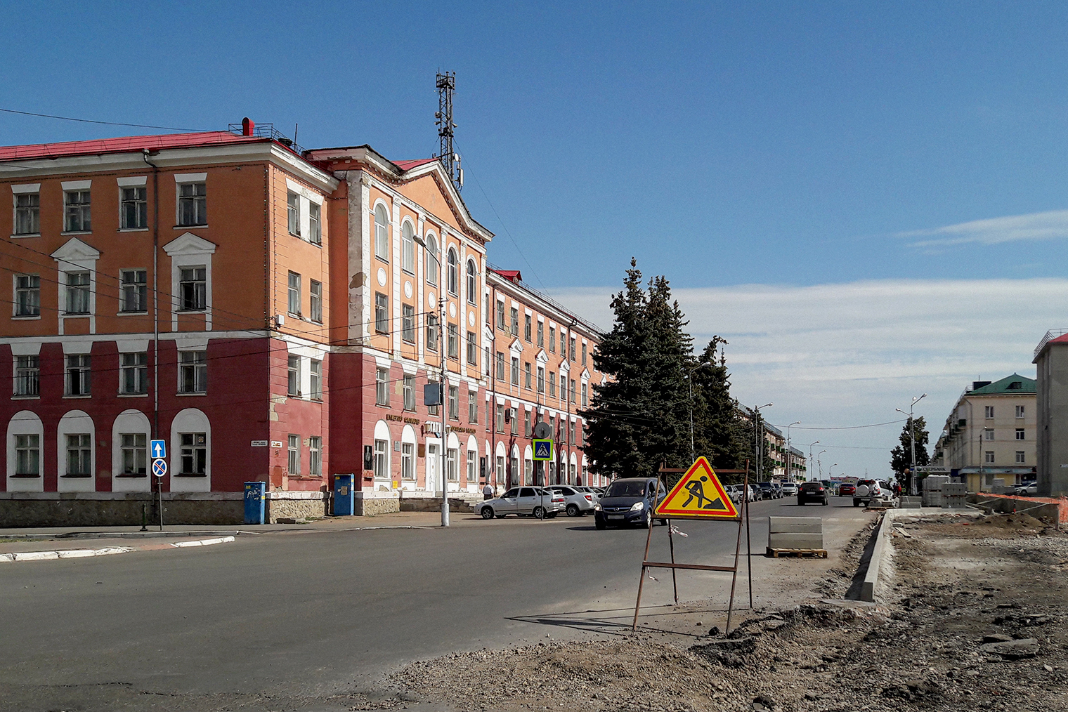 Загруженность дорог в час дня