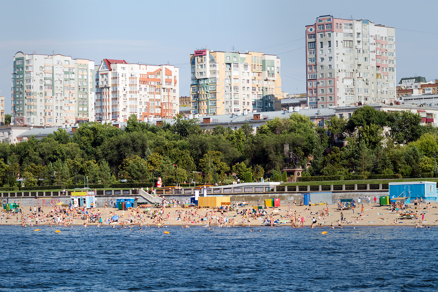 Городской пляж. Фотография: popovariel / iStock